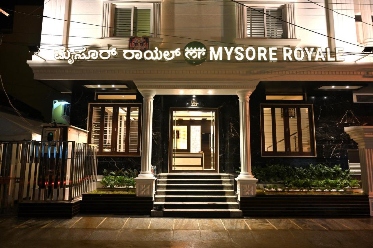 Отель Mysore Royale Экстерьер фото